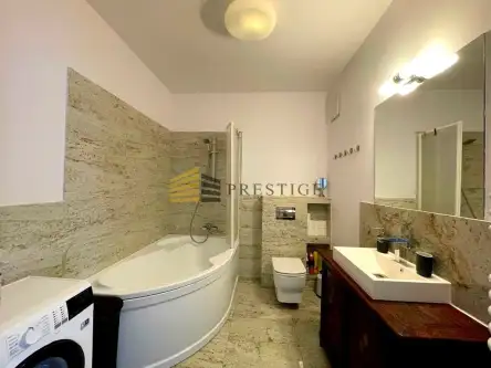 Warszawa ,  Łowicka   8