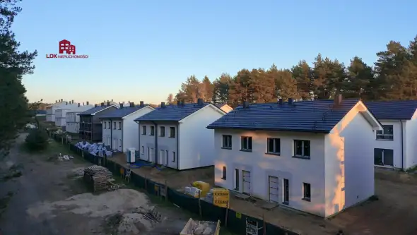 Płoty ,  Morelowa   11