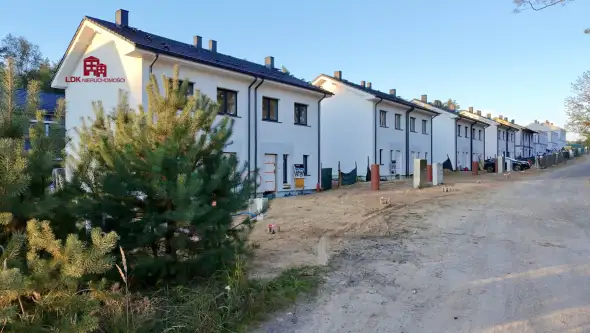 Płoty ,  Sadowa   15