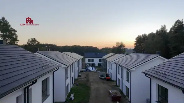 Płoty ,  Sadowa   8