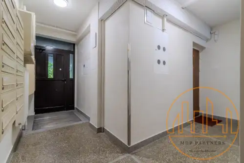 Warszawa ,  Makowska   12