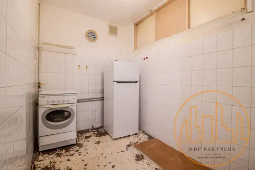 Warszawa ,  Makowska   6