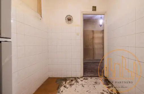 Warszawa ,  Makowska   7