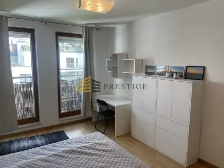 Warszawa ,  Łowicka   10