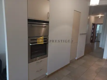 Warszawa ,  Łowicka   8