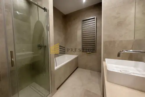 Warszawa ,  Grzybowska   5