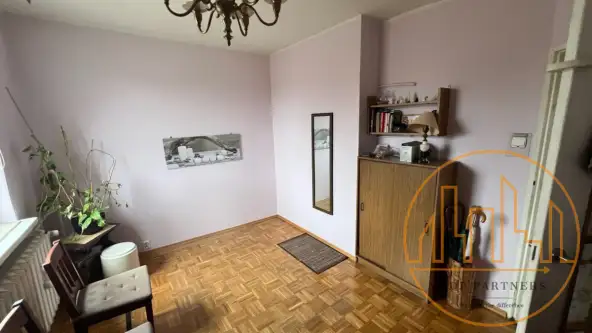 Warszawa ,  Wałbrzyska   6