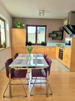 Piaseczno ,  Nadarzyńska   4