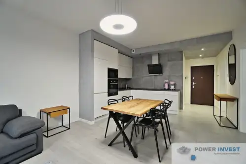 Kraków ,  Lubicz 17   3