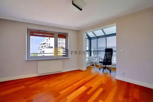 Warszawa ,  Grzybowska   10