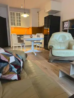 Warszawa ,  Szarych Szeregów   8