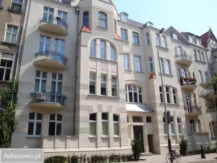 Poznań ,  Józefa Chełmońskiego   14