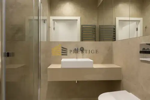 Warszawa ,  Grzybowska   7