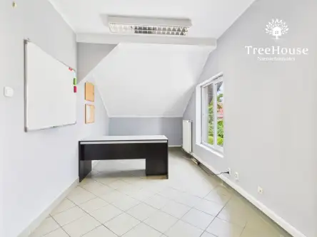 Olsztyn ,  Opolska   18