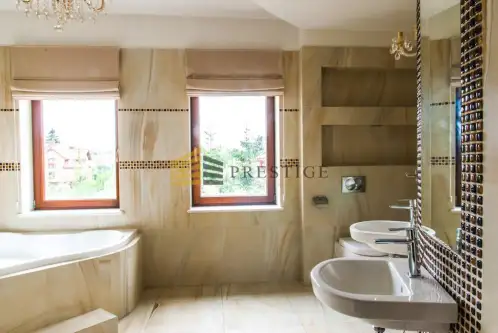 Warszawa ,  Bruzdowa   9