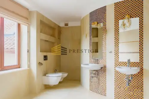 Warszawa ,  Bruzdowa   17