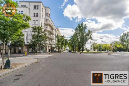 Gdynia ,  skwer Kościuszki   12