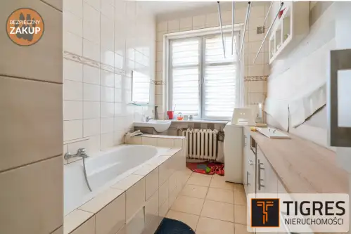 Gdynia ,  skwer Kościuszki   6