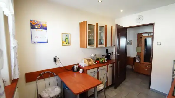 Opole ,  1 Maja   10