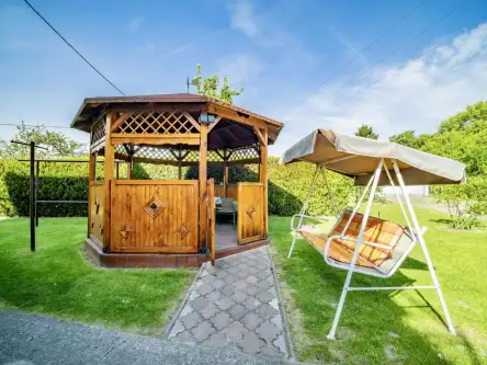 Jerzmanowa ,  Kwiatowa   8