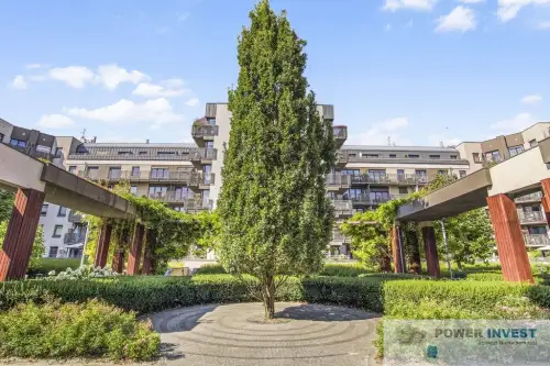 Wrocław ,  Strońska   18