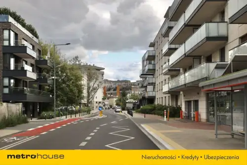 Warszawa ,  Harfowa   17