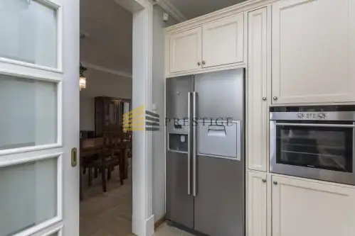 Warszawa ,  Oboźna   10