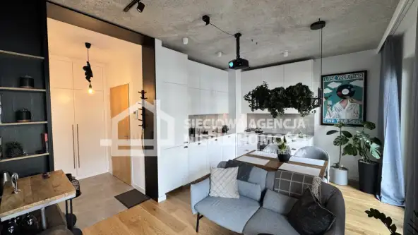 Gdynia ,  Jerzego Waszyngtona   8