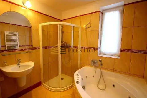 Warszawa ,  Chorągwi Pancernej   5