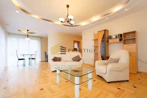 Warszawa ,  Chorągwi Pancernej   8