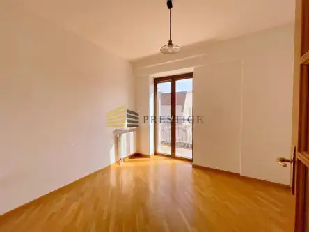 Warszawa ,  Podchorążych   6