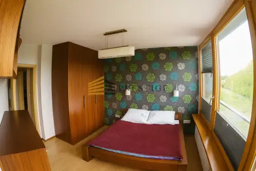 Warszawa ,  Al. Wilanowska   8