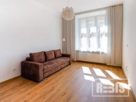 Kraków ,  Karmelicka   6