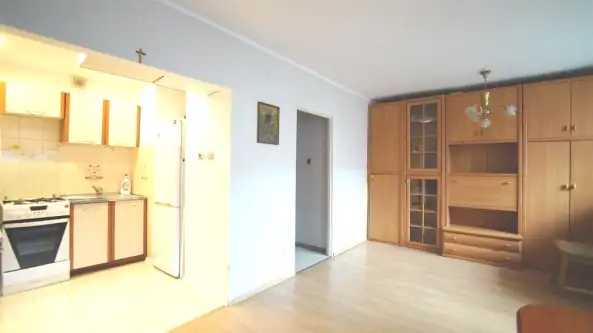 Opole ,  Niemodlińska   5