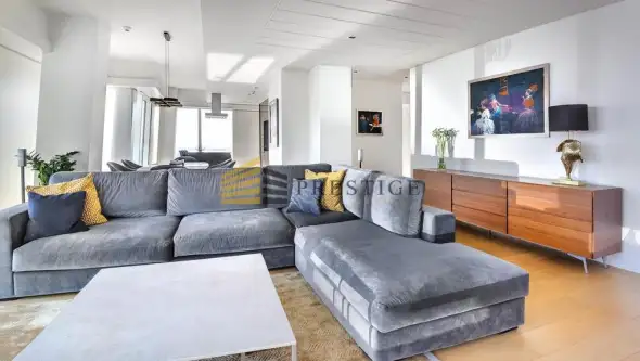 Warszawa ,  Złota   4