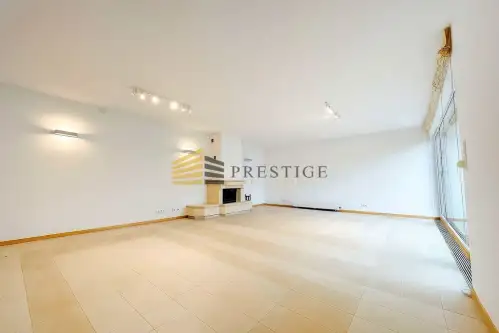 Warszawa ,  Libijska   3