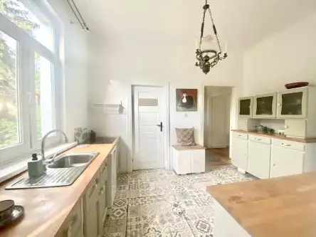 Józefów ,  Lipowa   8