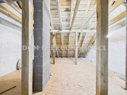 Olsztyn ,  Piwnika   11