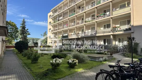 Gdynia ,  Partyzantów   17