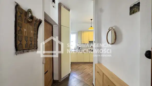 Gdynia ,  Partyzantów   9