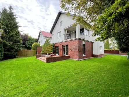 Bielawa ,  Warszawska   16