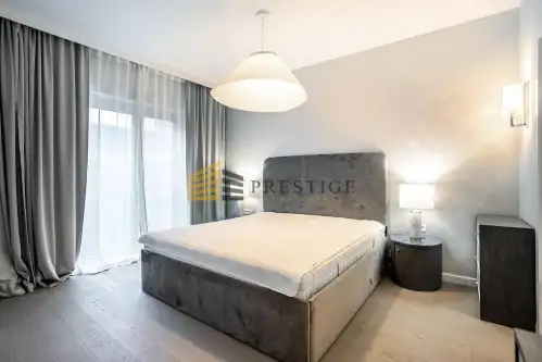 Warszawa ,  Grzybowska   4