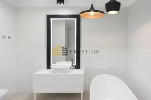 Warszawa ,  Jana Karola Chodkiewicza   8