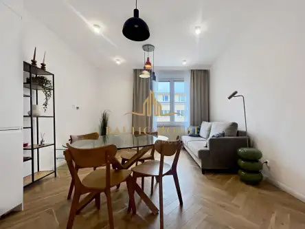 Gdynia ,  Żwirki i Wigury   2