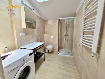 Kraków ,  Halicka   4