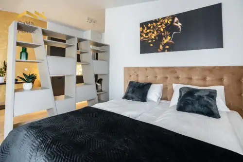 Kraków ,  Halicka   7