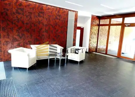 Warszawa ,  Leona Kruczkowskiego   10