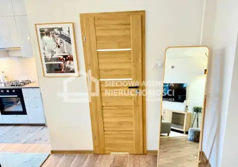 Gdynia ,  Komandorska   11