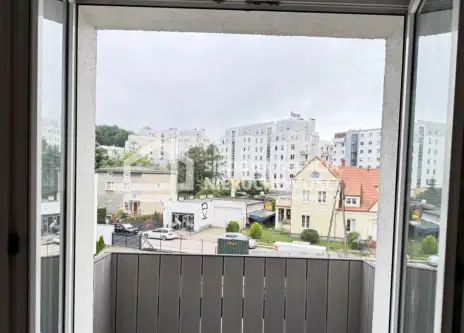 Gdynia ,  Komandorska   12