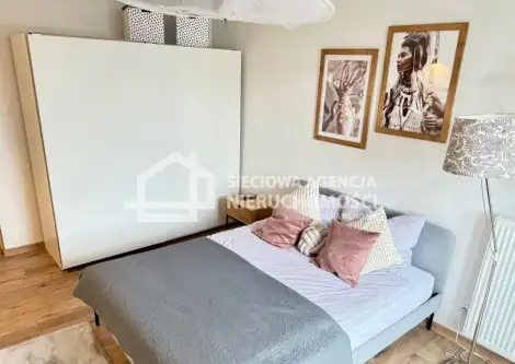 Gdynia ,  Komandorska   7